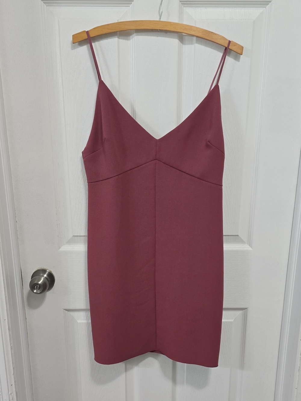 Wilfred V-Neck Spaghetti Strap Mini Dress in Mauve Size 8